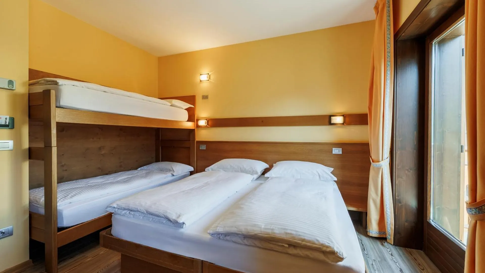 Hotel Miravalle Isolaccia 3*,