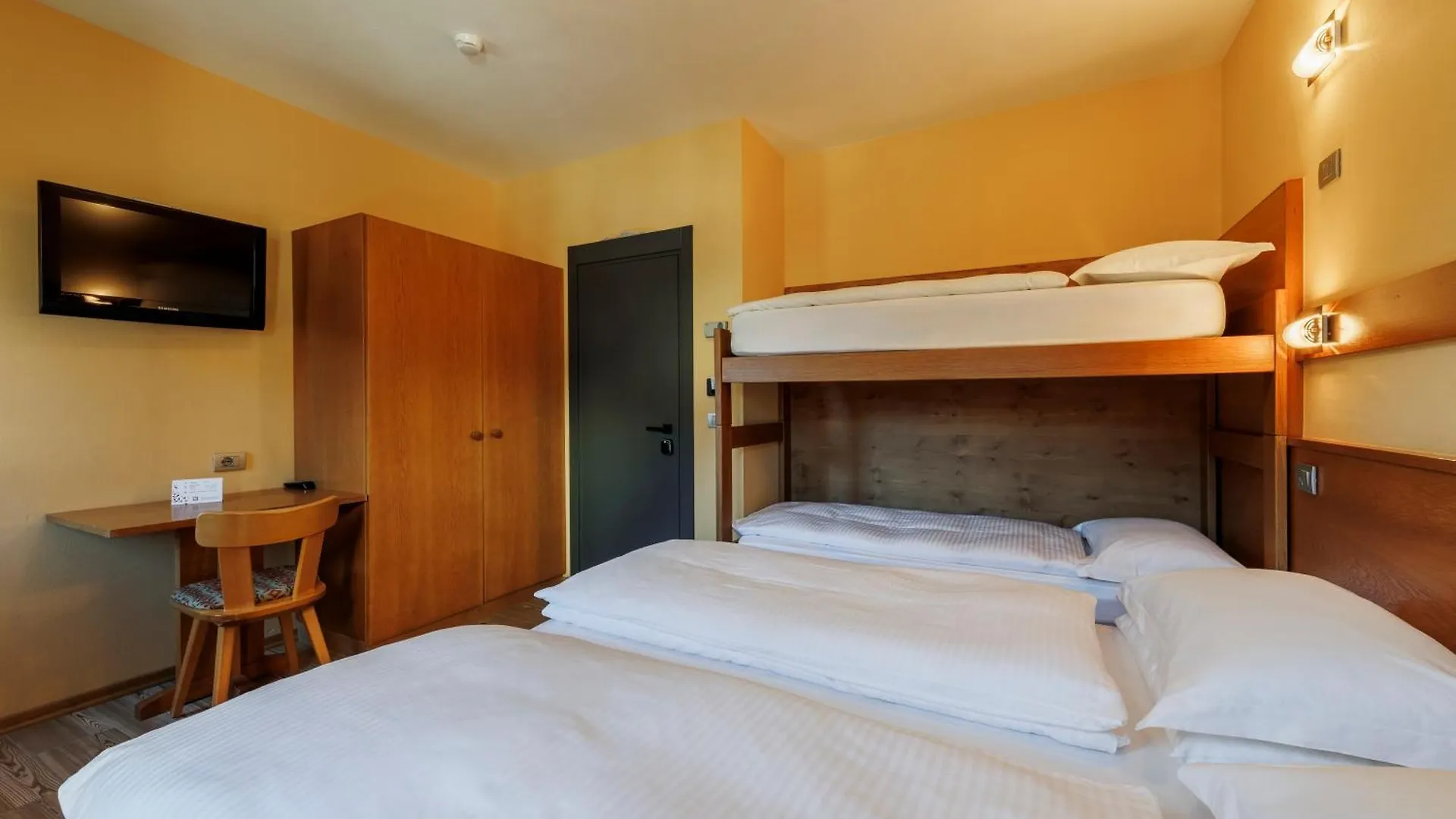 ***  Hotel Miravalle Isolaccia Italia